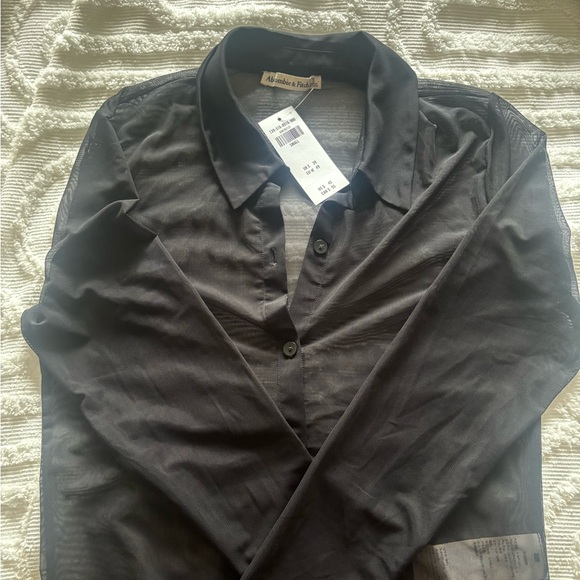 Abercrombie sheer top - size small. NWT. - Picture 1 of 3